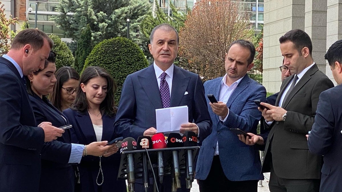 AKP Sözcüsü: Terör örgütünün kendini en kısa sürede feshetmesi önemli