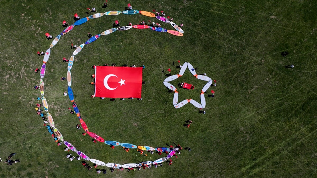 Gurur ve coşku