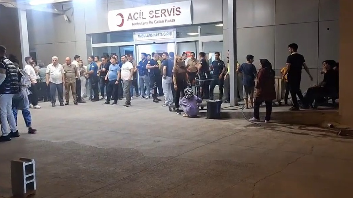 Şanlıurfa'da meydan savaşı gibi kavga: Ölüler ve yaralılar var