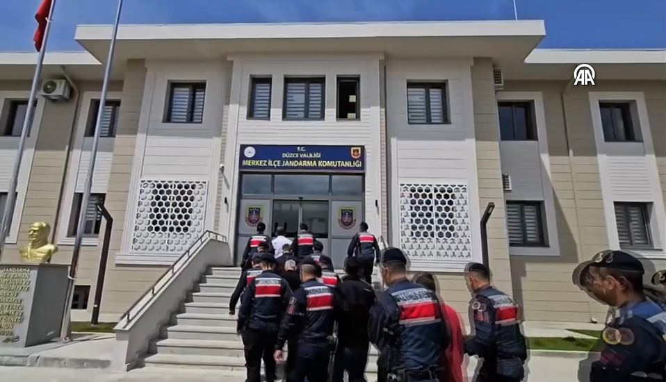 Düzce'de uyuşturucu operasyonunda 60 gözaltı