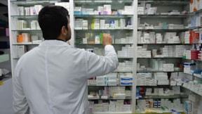 Gece yarısı açıklandı: İlaç fiyatlarını uçuracak karar
