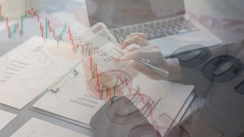 Ünlü ekonomist paylaştı: Türklerin yurt dışına yatırımı tarihi zirvede