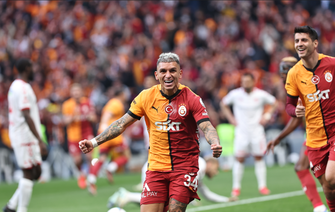 Galatasaray’dan Şampiyonluk İçin Dev Adım: Sivasspor’u 4 Golle Geçti Galatasaray