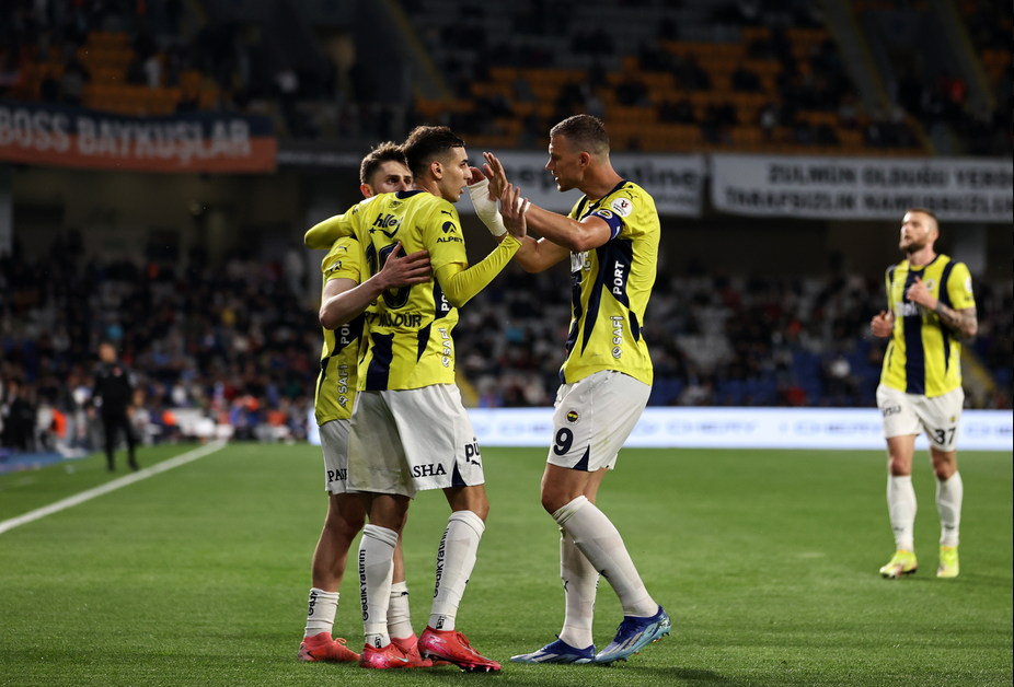 Fenerbahçe 5 gollü maçta yara sardı