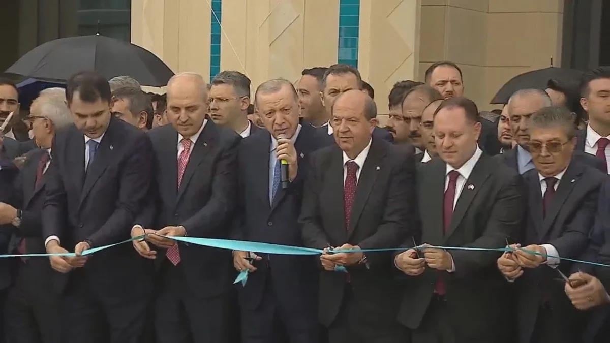 Erdoğan KKTC'deki yeni Cumhurbaşkanlığı binası açılışını yaptı