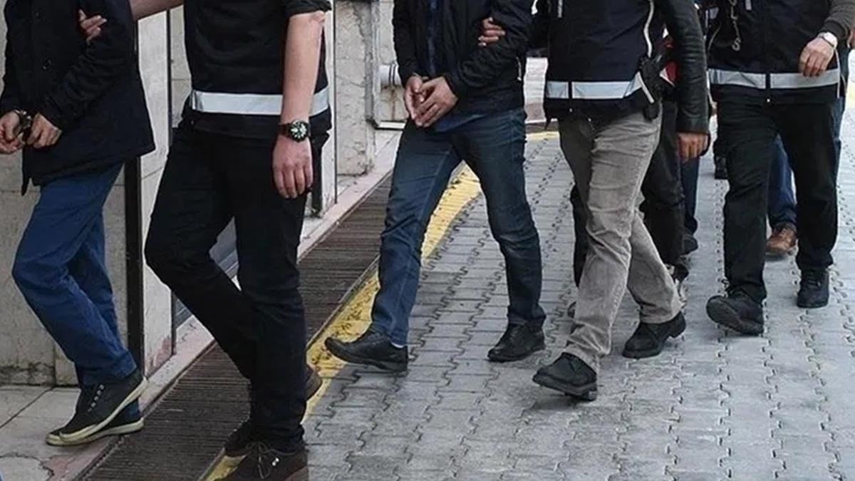 FETÖ operasyonunda yakalanan 54 kişiden 12'si tutuklandı