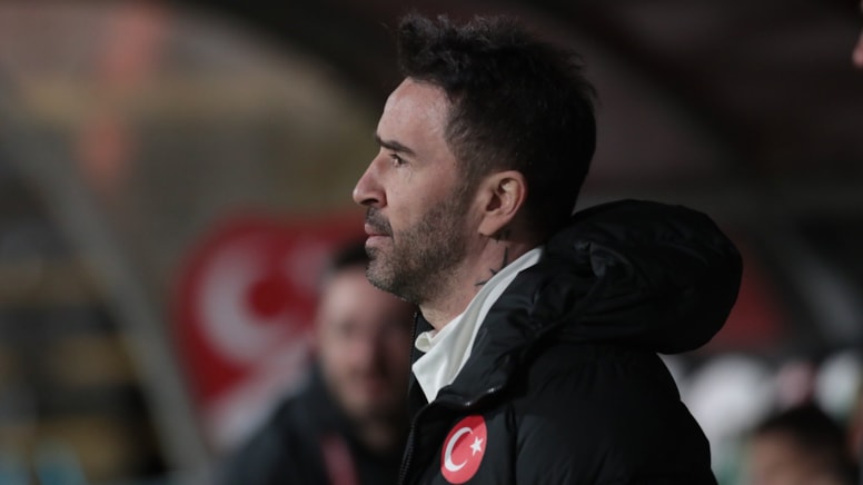Gökhan Gönül'dan sürpriz karar! Milli Takım görevinden ayrıldı