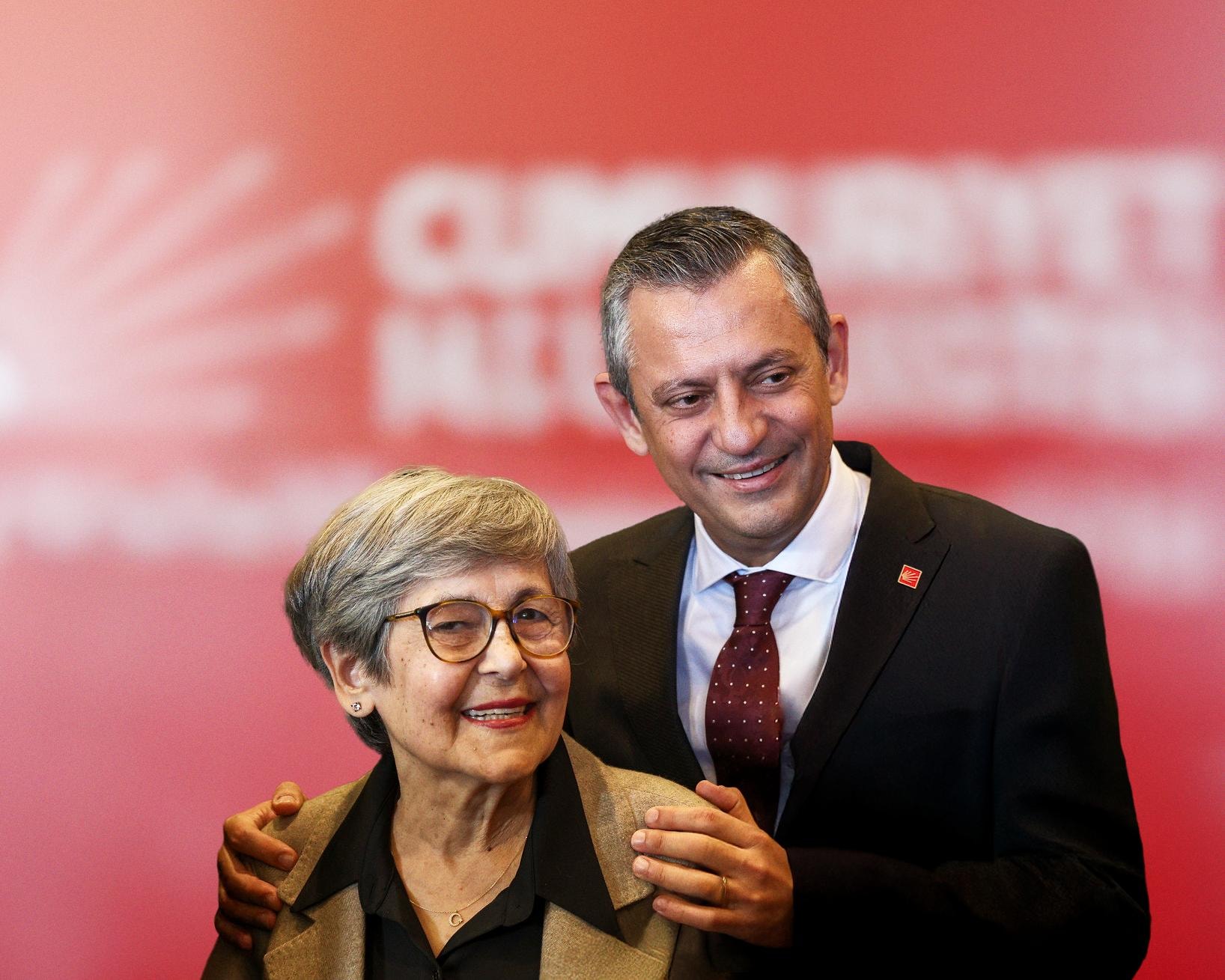CHP lideri Özel'den Anneler Günü mesajı: Dikkat çeken 'İmamoğlu' ayrıntısı