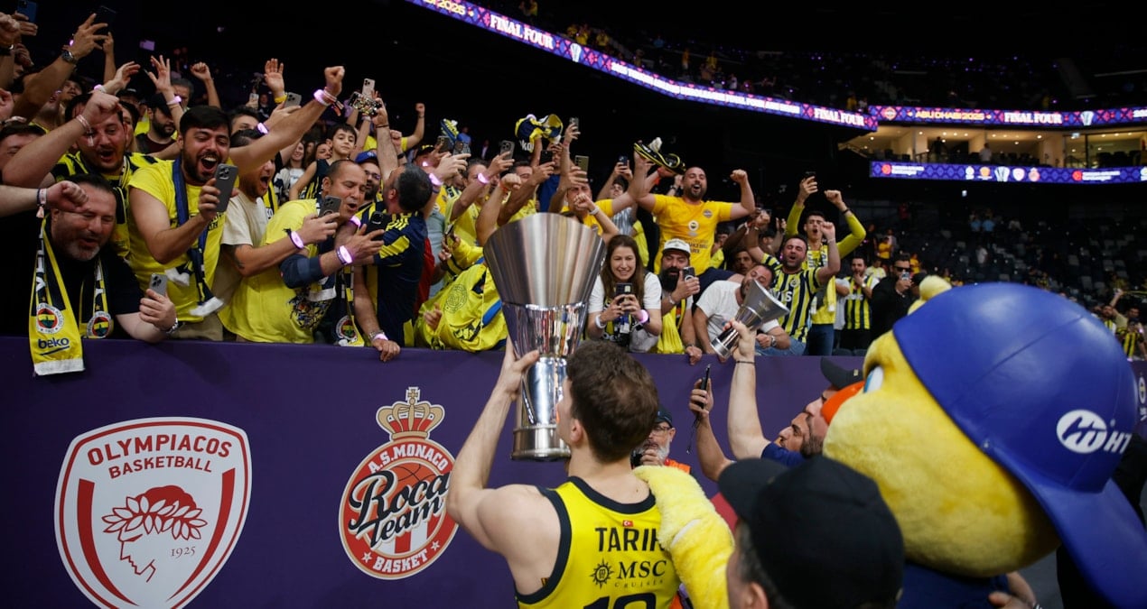 Fenerbahçe Beko, taraftarla buluşacak thumbnail
