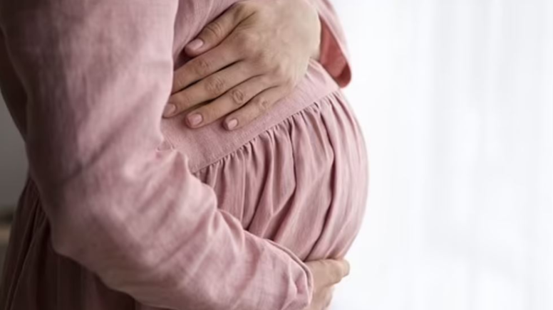 Hamile kardeşine öyle bir bebek ismi önerdi ki aile birbirine girdi