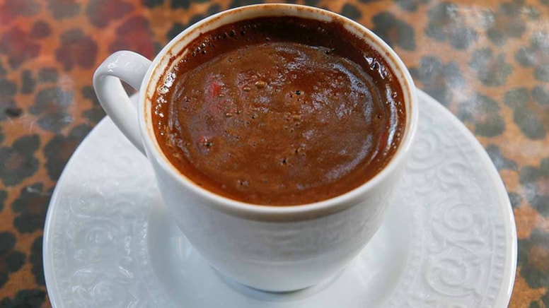 Türk kahvesi neden köpürür? İşte fincanınızdaki o eşsiz köpüğün sırrı