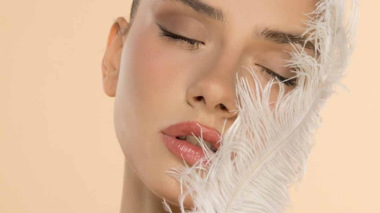 Psikolojiye göre insanların bilinçaltında en çekici bulduğu yüz hattı...