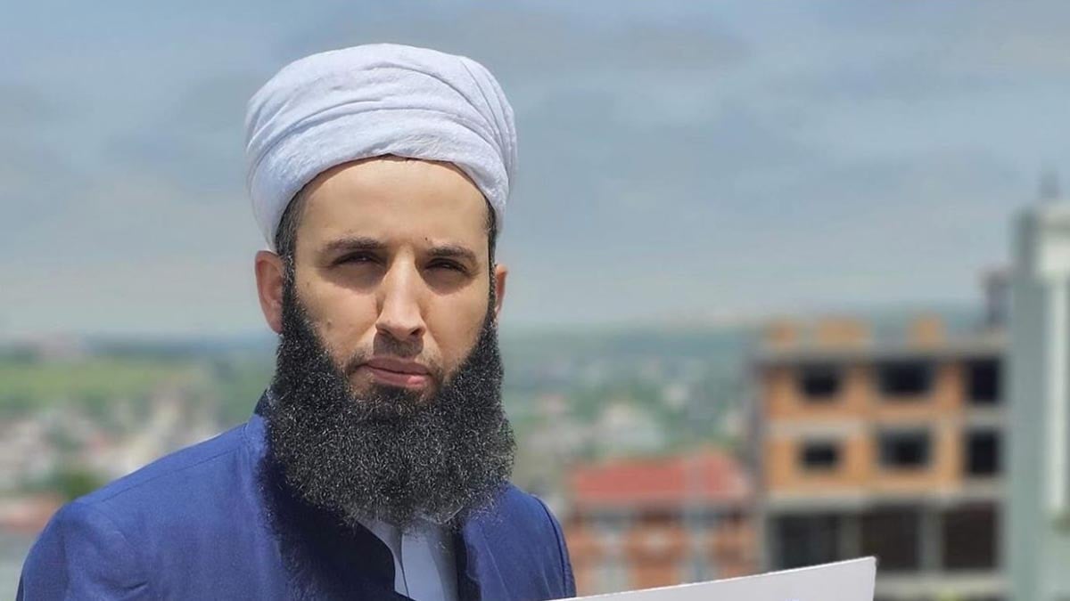 Hurafeleriyle tanınan şahıs: 'Hz. Muhammed 15 Temmuz’da İstanbul’daydı'