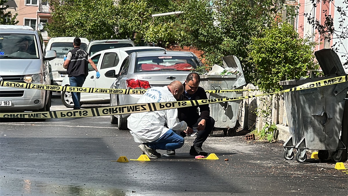 Eski sevgilisini ve kardeşini vurdu, linçten son anda kurtuldu