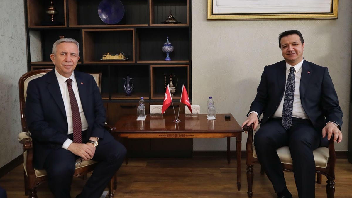 Mansur Yavaş'tan Saadet Partisine ziyaret