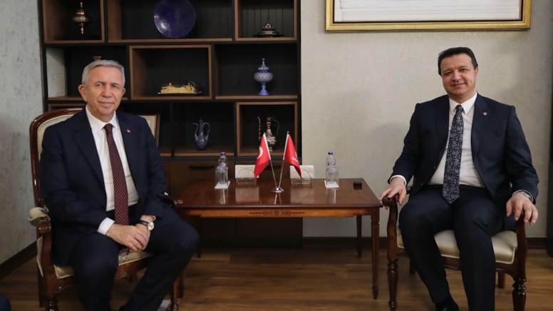Mansur Yavaş'tan Saadet Partisine ziyaret