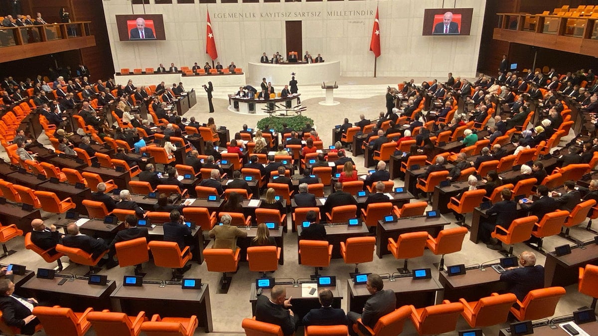 3. dini bayram için Meclis'e teklif sunuldu
