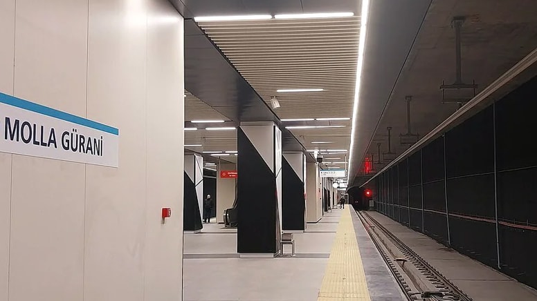 Bakırköy-Kayaşehir metro hattının Molla Gürani istasyonunda korkutan yangın!