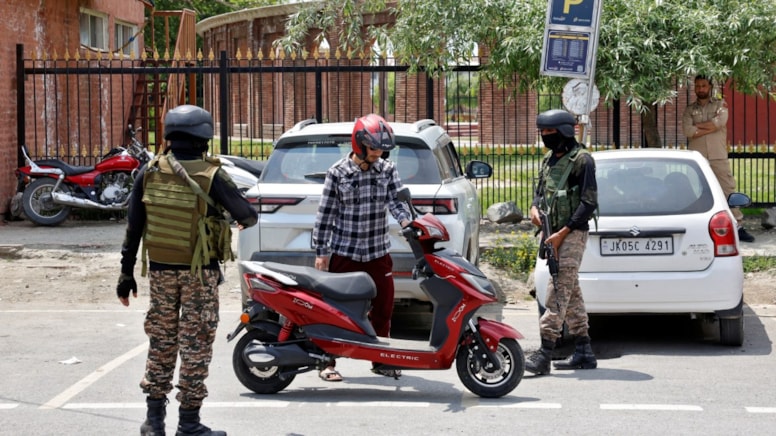 Hindistan ve Pakistan, sonunda görüştü