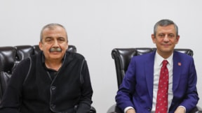 Özgür Özel: Önder'in ömrünü barış yolunda harcadığına şahidiz