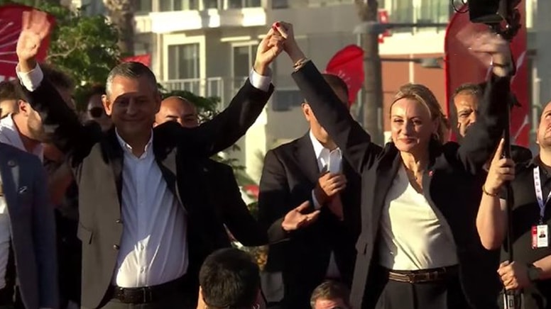 DEVA'dan istifa eden Seda Kaya Ösen CHP'ye katıldı