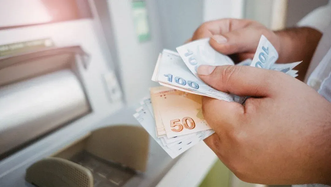Holdinglerin ödediği vergi yüzde 11, çalışanların yüzde 100 arttı