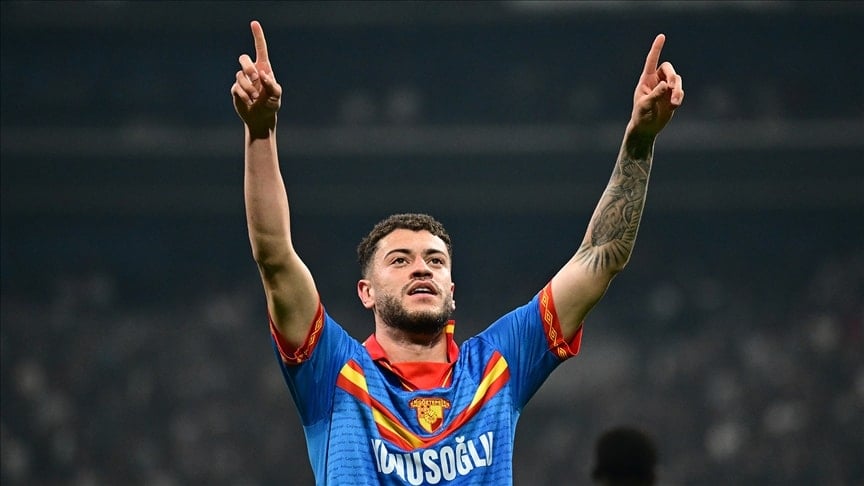 Romulo, Göztepe'de rekor peşinde