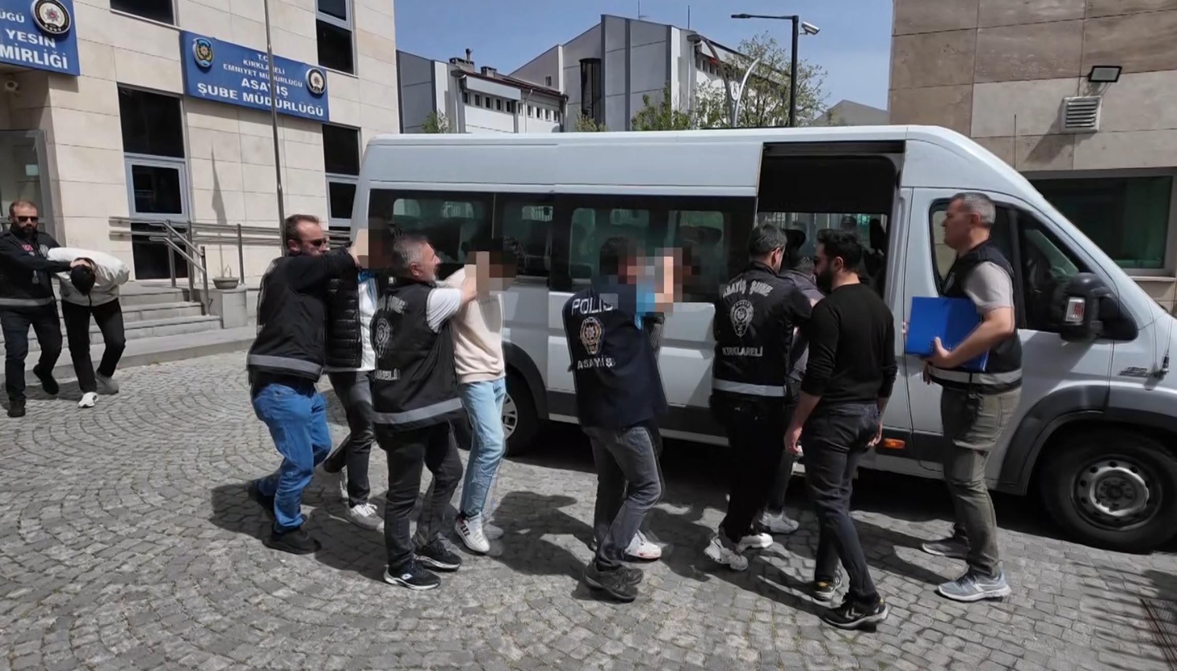 'Sazan sarmalı' dolandırıcılığında 6 tutuklama: Hesaplardaki hareketlilik 70 milyon lira...
