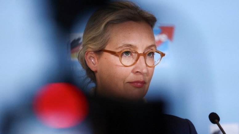 Alman istihbaratı duvara tosladı: AfD bir süre daha 'aşırı sağcı örgüt' değil