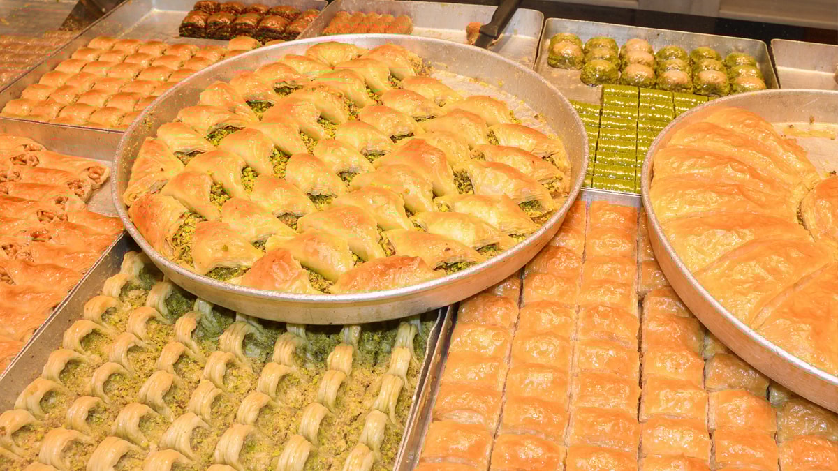 Burcunuza göre hangi bayram tatlısısınız?