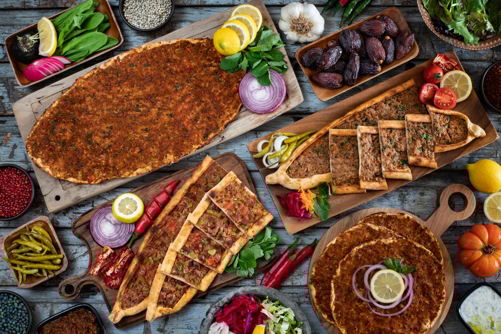 Lahmacun, pide, kebap yerken iki kere düşünün! Et hariç her şeyi koymuşlar