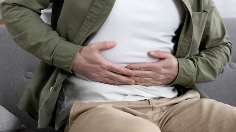 Karın ağrısını hafife almayın! Belirti vermeden sessizce ilerliyor