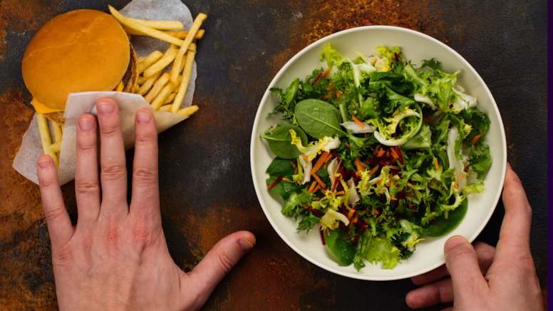 Yediğiniz yemeğe dikkat! Bu alışkanlıklar kanserle bağlantılı