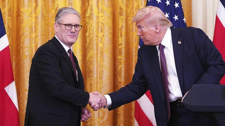 Trump'tan İngiltere ile 'Dünyayı sarsacak anlaşma' açıklaması