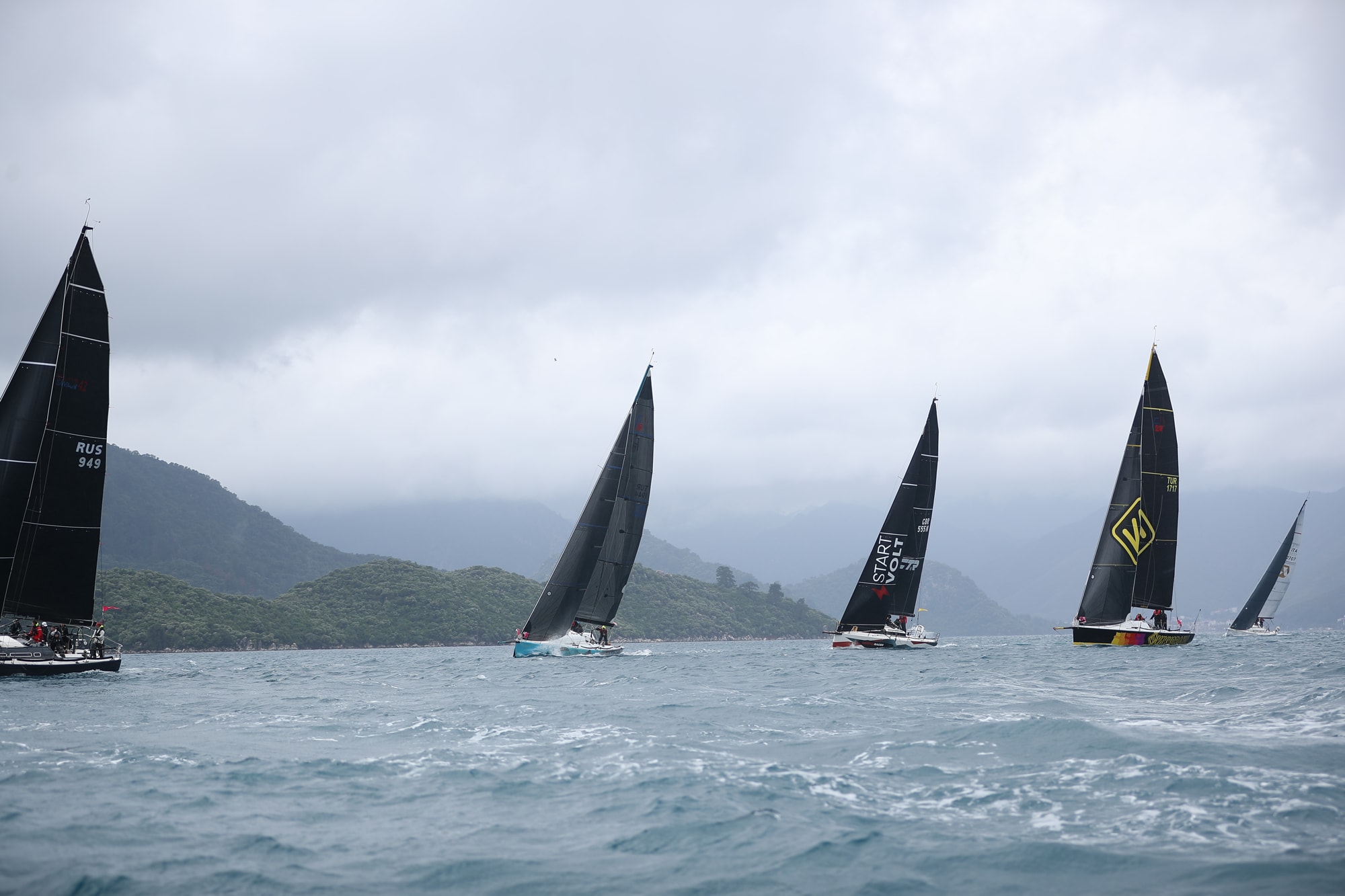 2. Uluslararası Akdeniz Yat Şampiyonası devam ediyor