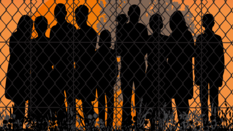 TIR'ın dorsesinden 42 kaçak göçmen çıktı