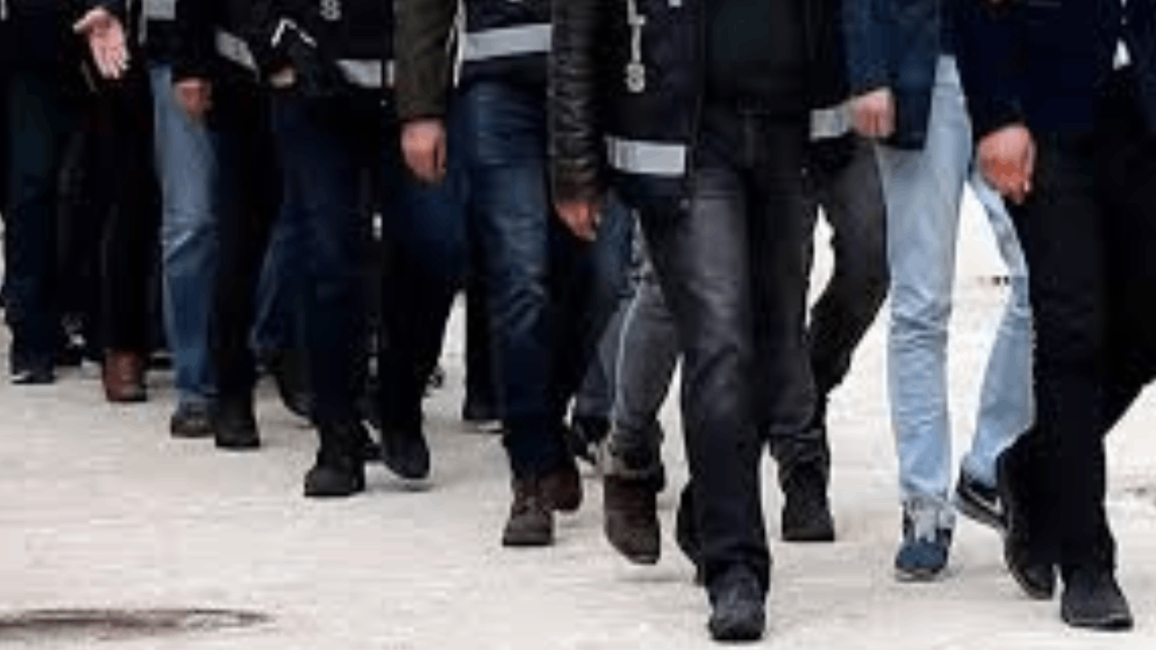 İstanbul'da yasa dışı bahis operasyonu: 4 şüpheli tutuklandı