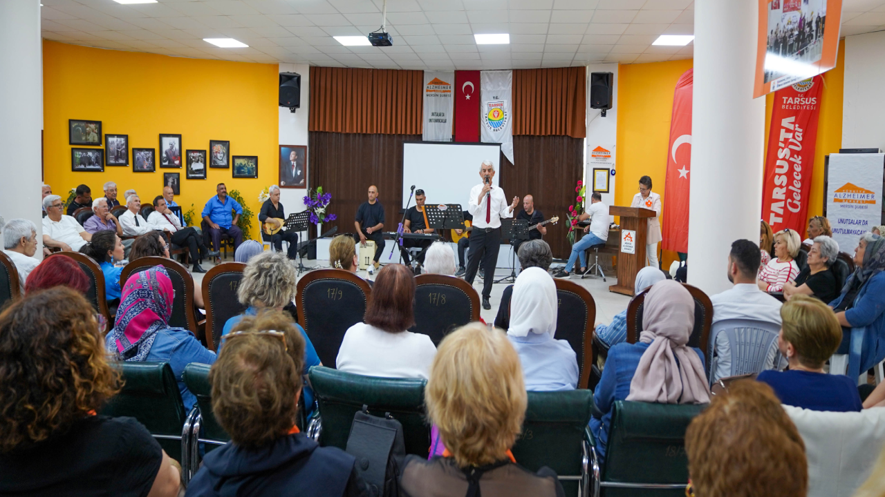 Tarsus'ta bahar şenliği yoğun ilgi gördü