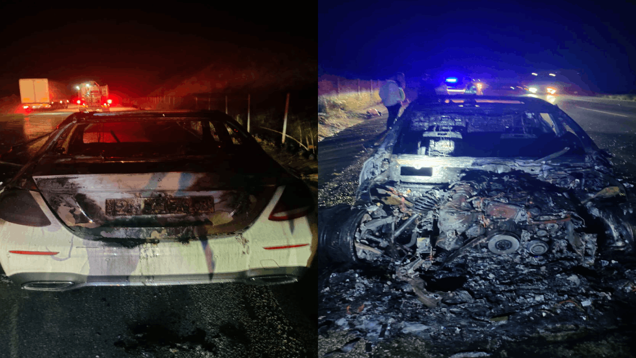 Adana'da seyir halindeki otomobil alev topuna döndü