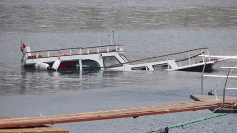 Nijerya'da yolcu teknesi battı: 37 kişi öldü