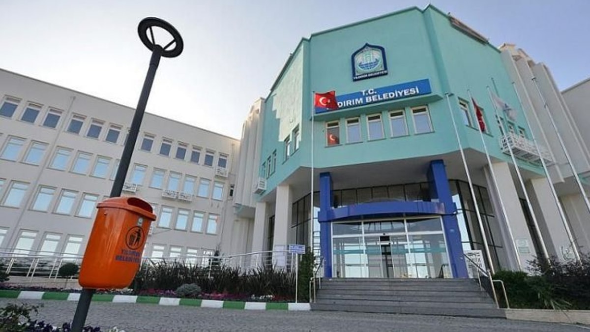 AKP’li belediye 1.3 milyarlık temizlik ihalesi yapmış