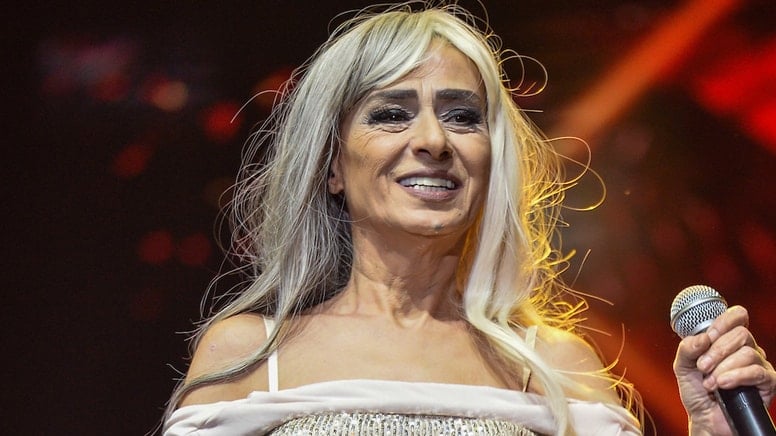 Yıldız Tilbe, Maradona'nın ölümünü yeni öğrendi