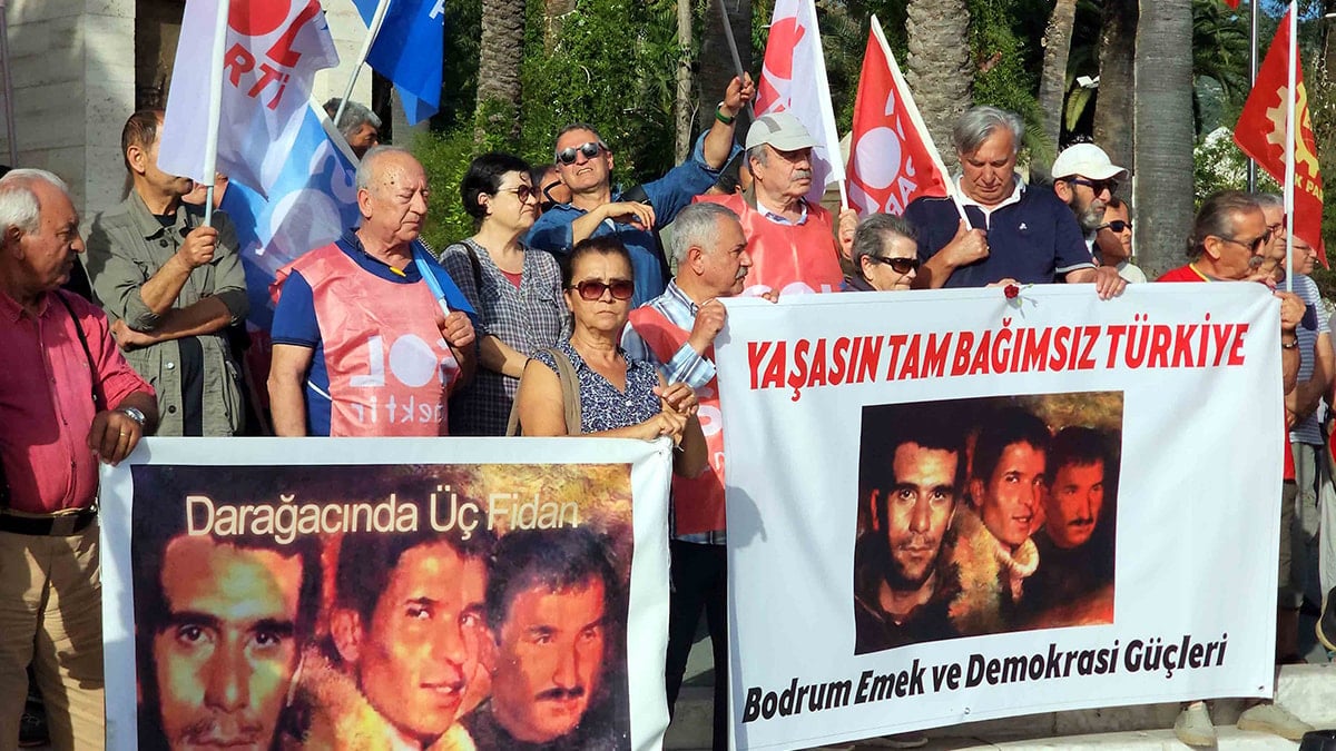 Deniz Gezmiş ve arkadaşlarını "Unutmuyoruz" eylemi