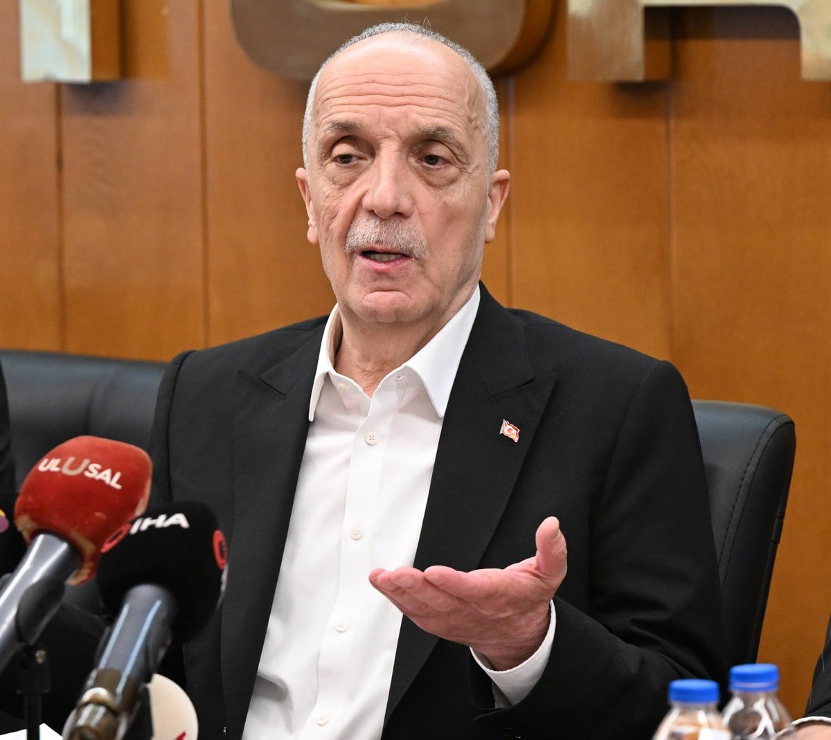 Ergün Atalay Açıklama Yapıyor