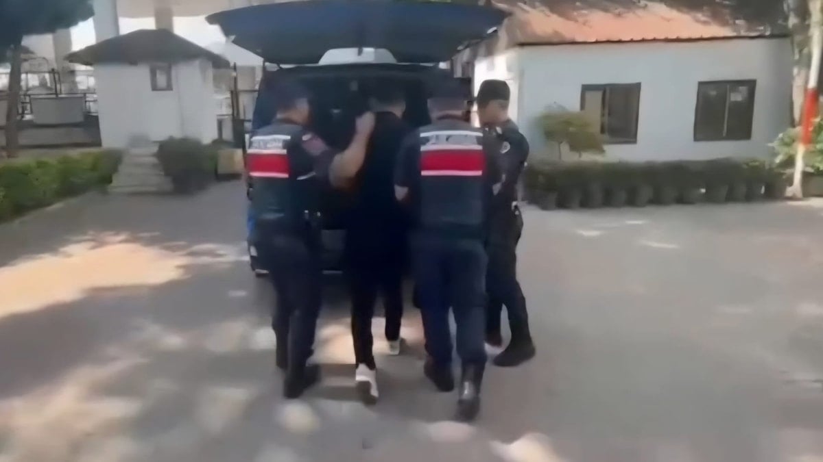 Birlikte içki içtiği arkadaşını tabancayla vurdu: Günler sonra bungalovda yakalandı