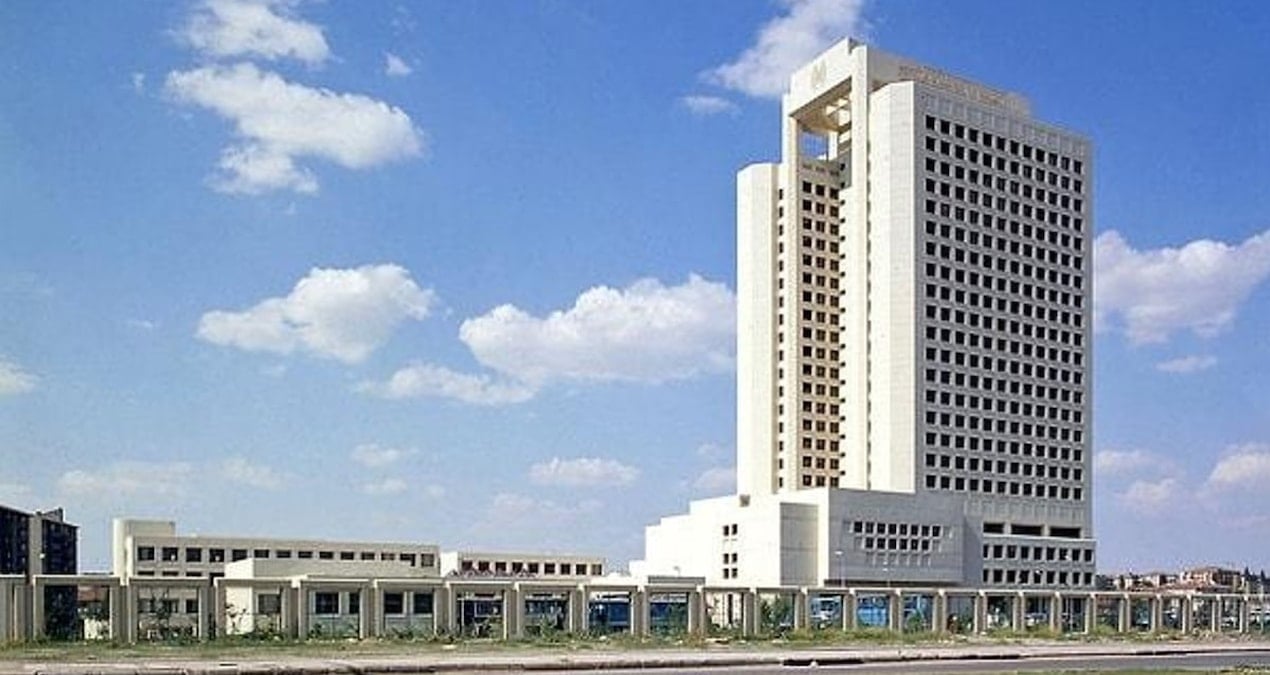 Türkiye'nin Faiz Yükü Artıyor: Hazine, Rekor Borçlanmayla Yüzleşiyor!