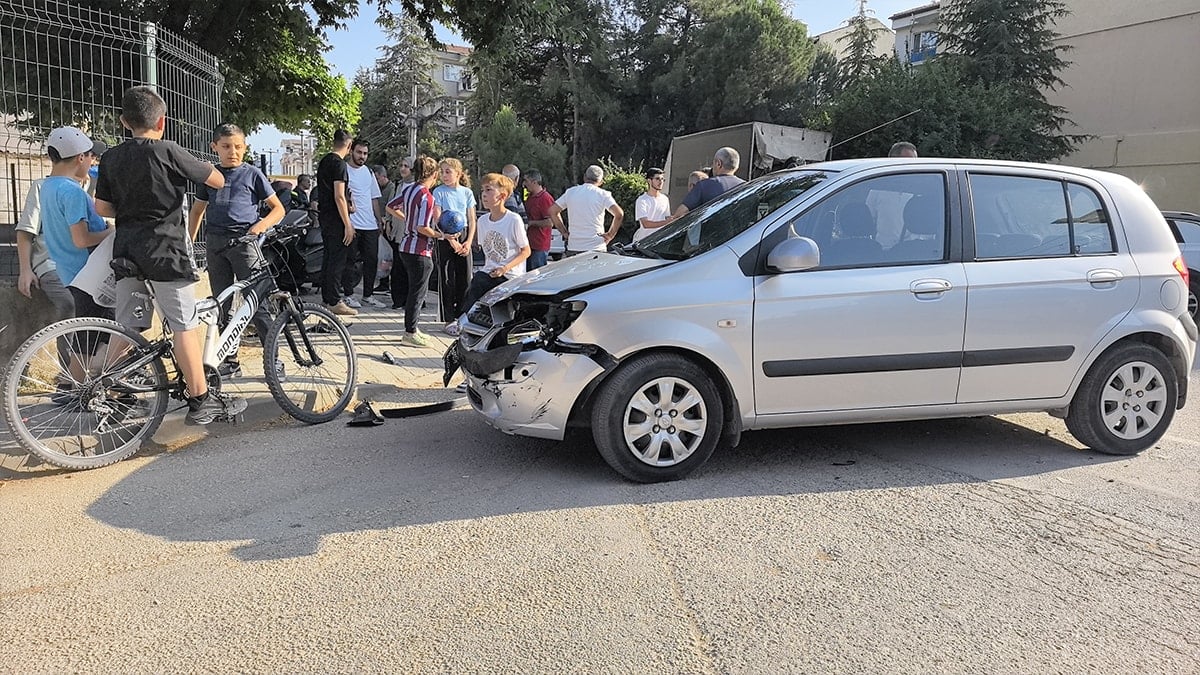 Bursa'da motosiklet ile otomobil çarpıştı: 1 ağır yaralı