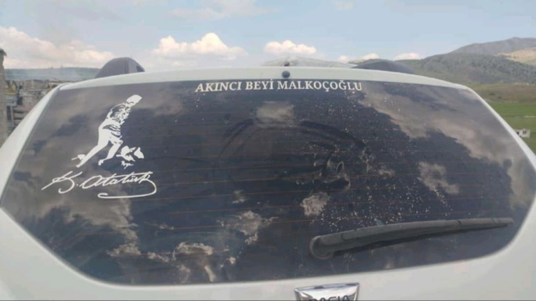 Atatürk sevgisine ceza