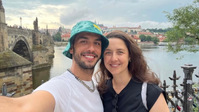 Ünlü oyuncu nasıl evlilik teklif ettiğini anlattı: 'Bireysel emekliliğimi bozdurup yüzük aldım'