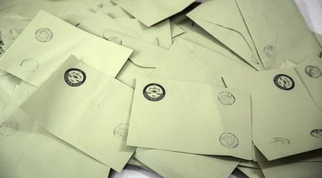 İki parti arasında 'milli' krizi!